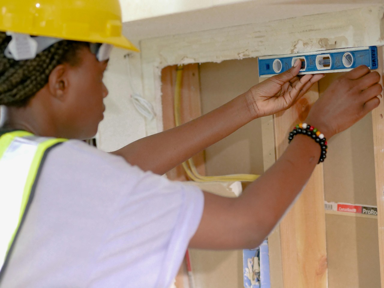 How a Carpentry Apprenticeship Near Me Prepares You for Real Job Sites