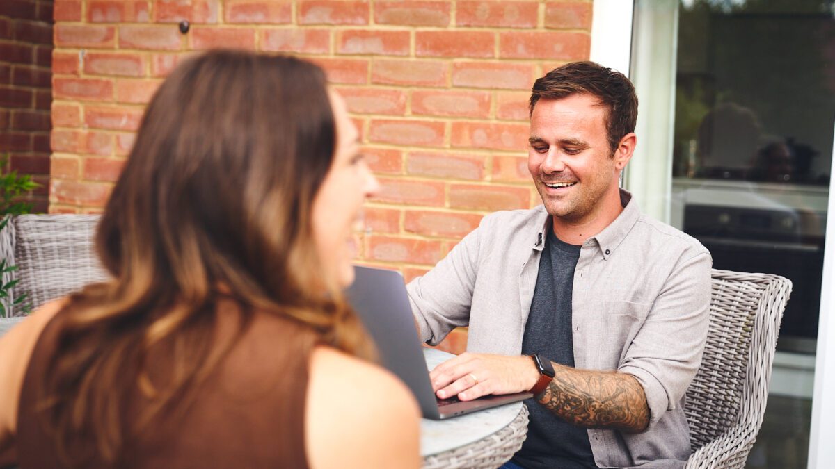 What to Look for When Choosing a Life Coach in the UK