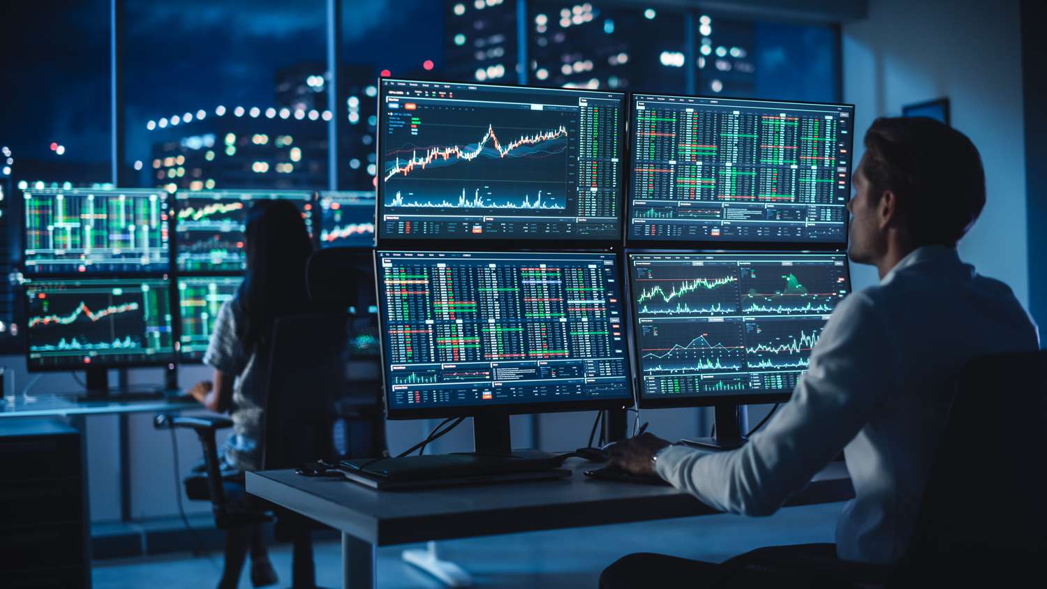 تطبيق تداول الأسهم عبر الهاتف المحمول في المملكة العربية السعودية بدون عمولة