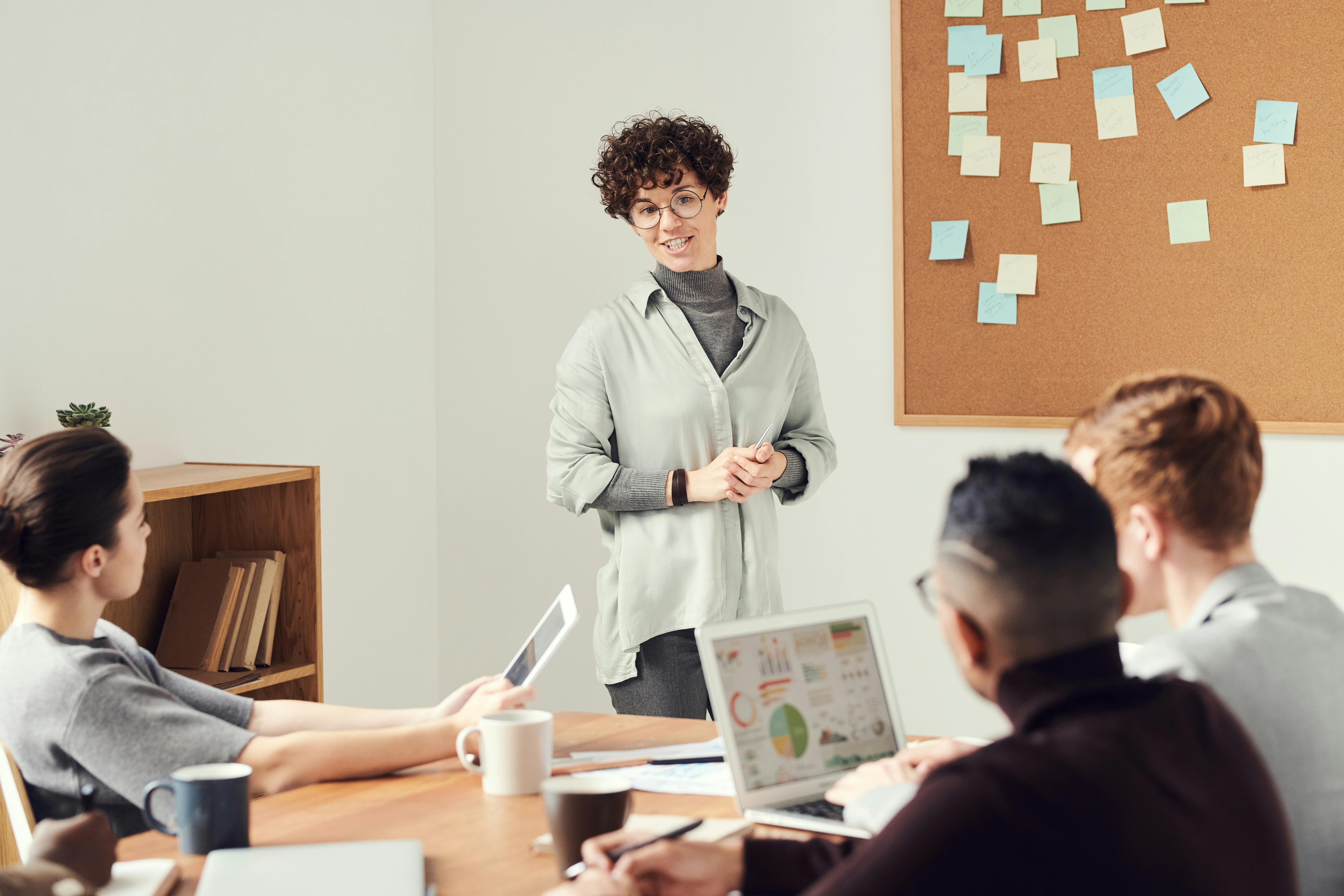 How a B2B Buyer Enhances Your Business’s Competitive Edge