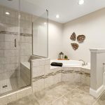Black Frame Shower Doors That Complement Any Décor