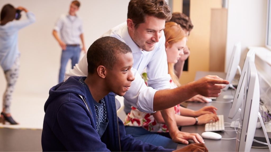 ER23_0068_HeaderArt_1600x900