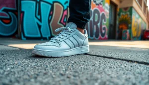 레플리카사이트에서 세련된 스니커즈를 보여주는 이미지